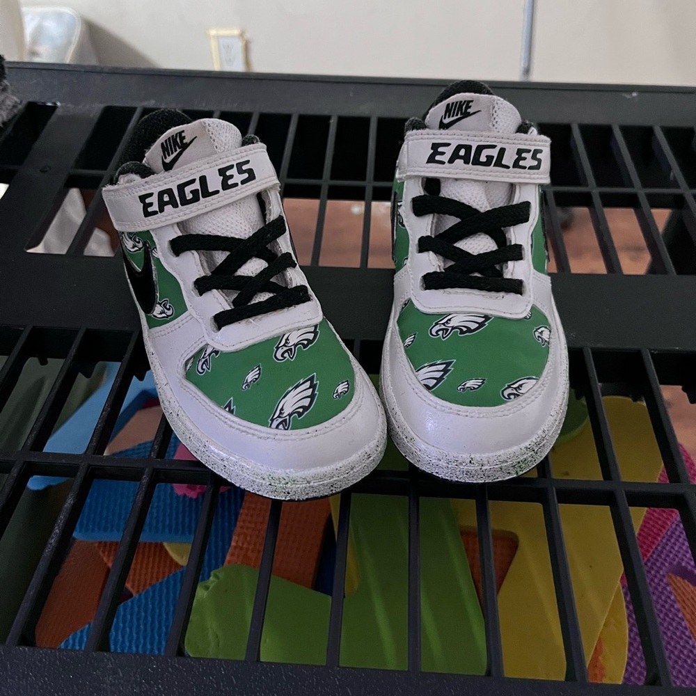 Nike Kids Eagles Sneakers